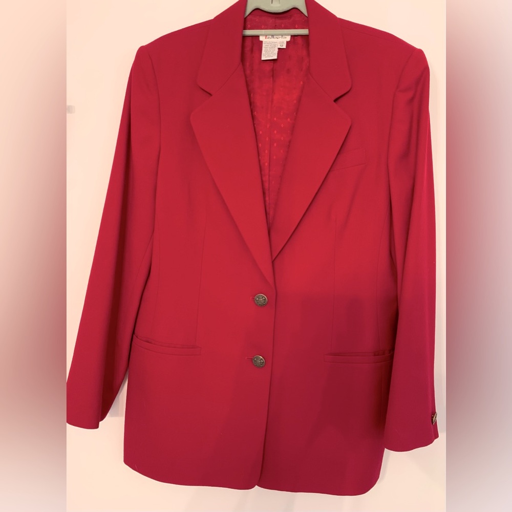 Worsted wool 100% ladies blazer; size 12; excellent condition